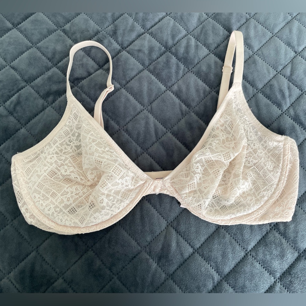Victoria's Secret Lace Bra - Cream